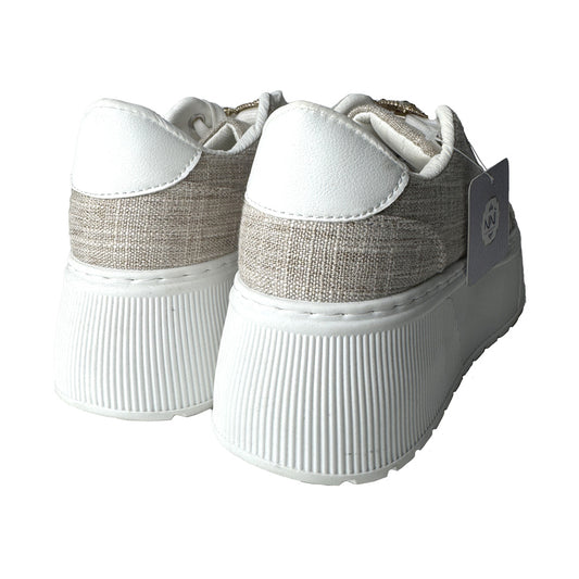 Sneaker color sabbia Ninì Paris con charm orsetto e para alta