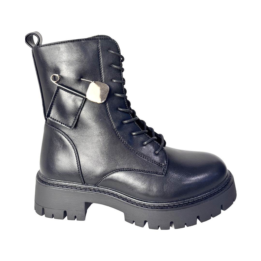 Anfibio Nero Stringato Carrarmato | Con Spilla Oro Removibile