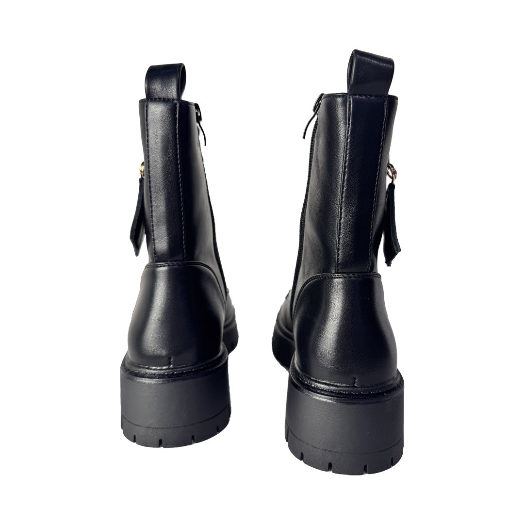 Anfibio Nero Stringato Carrarmato | Con Spilla Oro Removibile