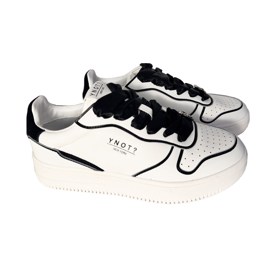 Sneaker Donna in Pelle Bianco e Nero con Lacci in Raso e Gioiello