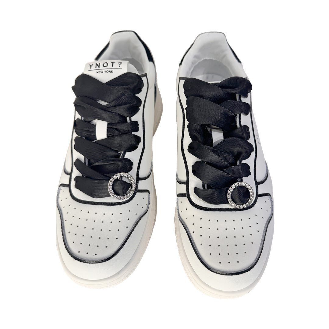 Sneaker Donna in Pelle Bianco e Nero con Lacci in Raso e Gioiello