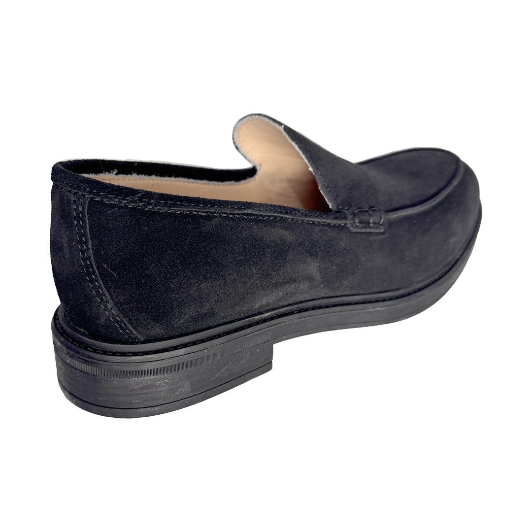Mocassino Akei's in Camoscio Nero – Comfort e Stile Made in Italy