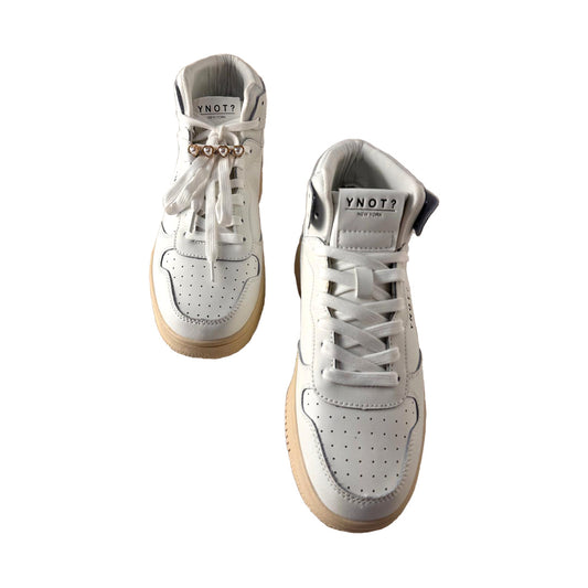 Sneakers YNOT? Bianco in Pelle con Charms al Laccio