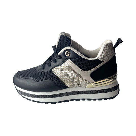 Defilè Sneaker Nera con Dettaglio Pitonato Beige – Platform con Inserto Oro