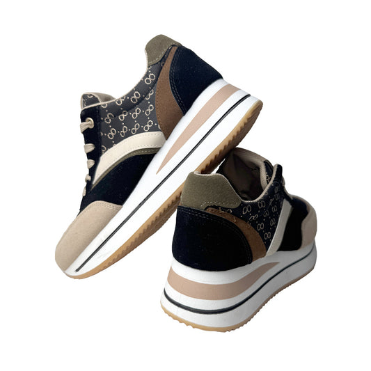 Sneaker nero e biscotto C’est Moi con fantasia infinity oro e para alta