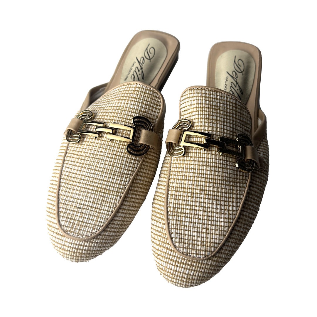 Defilè Ciabattina Rafia Sabbia – Catena Oro Mule Flat