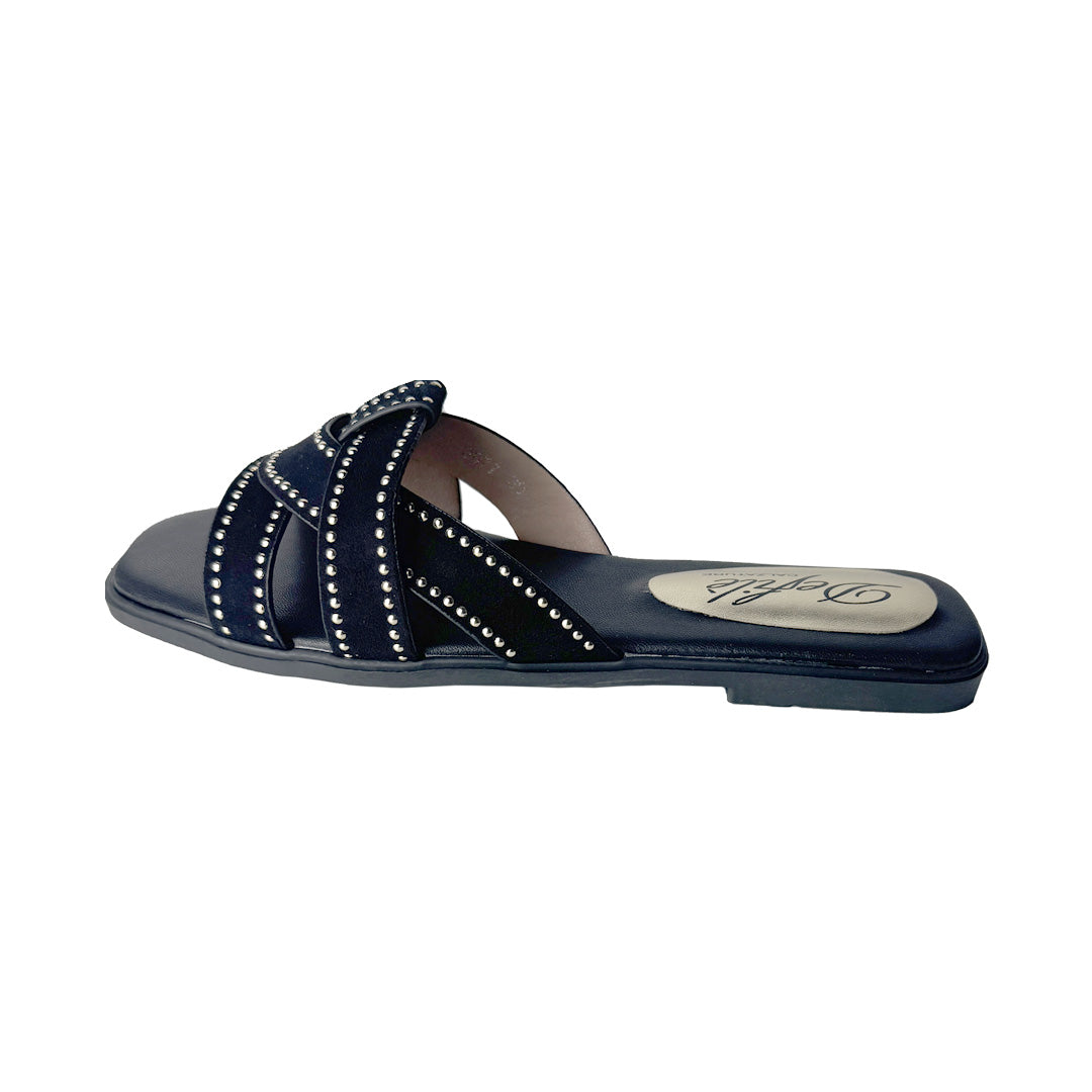 Ciabatta Flat Suede Nero con Fasce Intrecciate e Micro-Borchie Oro – Defilè