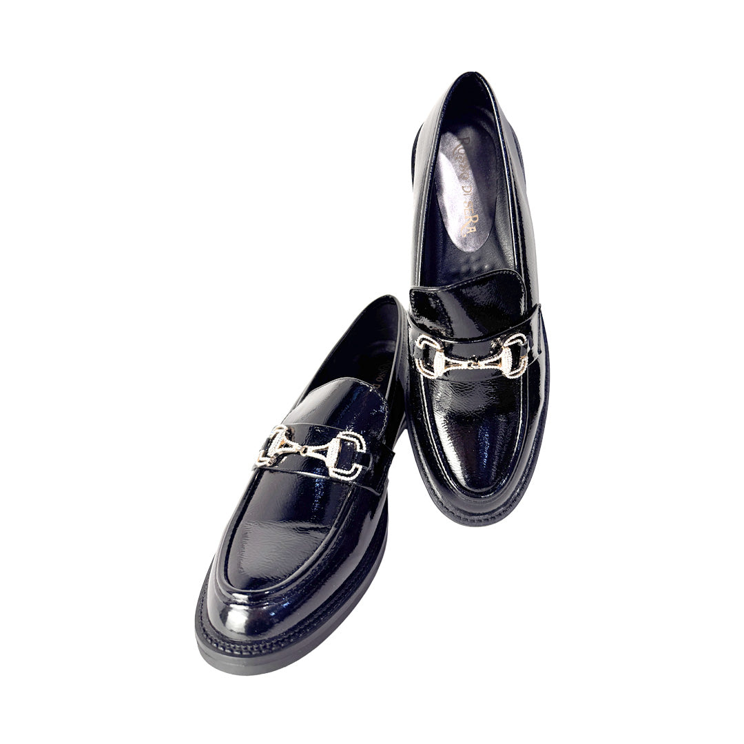 Mocassini Donna in Vernice Nera con Catena Strass Oro – "Rosso di Sera"