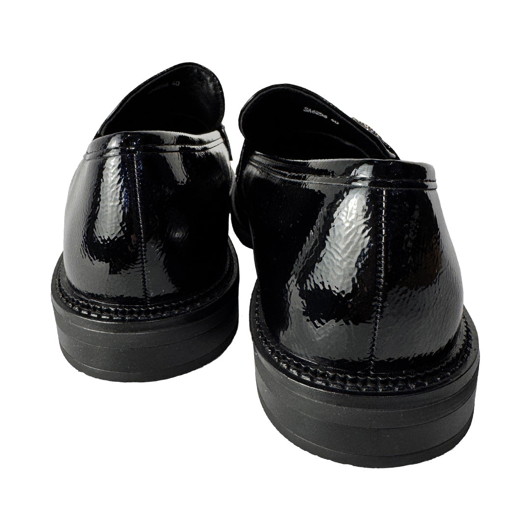 Mocassini Donna in Vernice Nera con Catena Strass Oro – "Rosso di Sera"